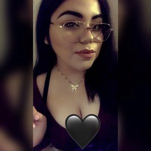 Meet your Posher, Eunice